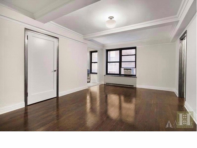 Primary Photo - 56 7th Ave