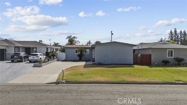 Building Photo - 5040 N Lyman Ave
