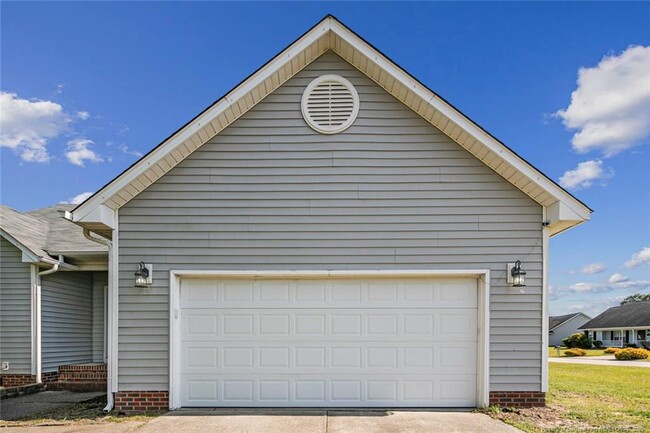 Building Photo - 118 Gait Ct