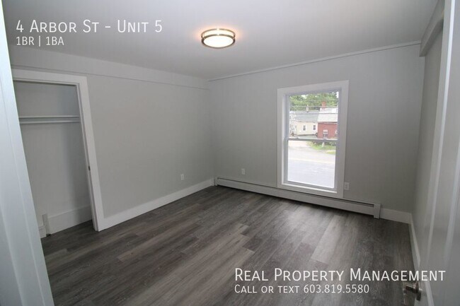 Building Photo - Newly Updated Studio/ 1 Bedroom with Heat ...