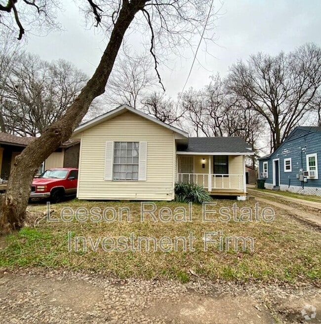 Building Photo - 3042 Fulton St