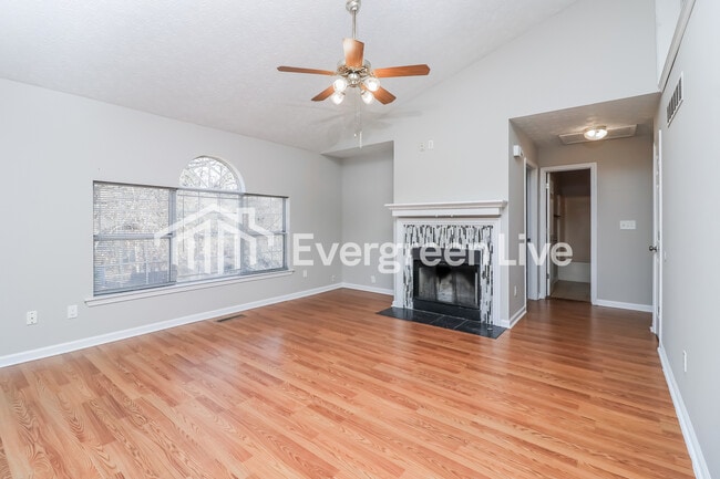 Foto del edificio - 4204 Sterling Pointe Dr