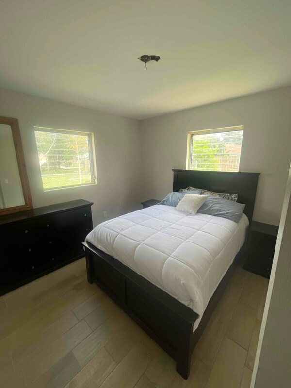 Foto del edificio - 2111 Warwick Rd