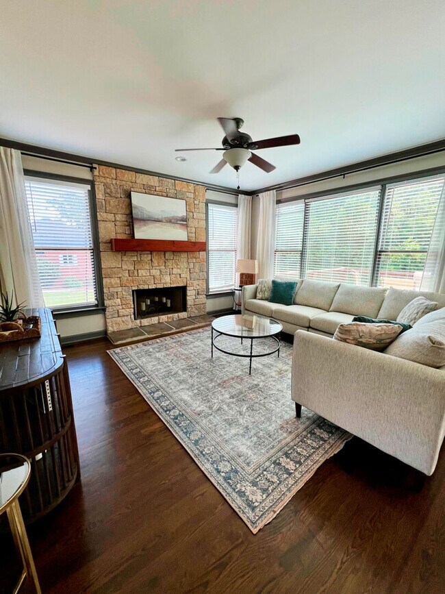 Foto del edificio - 10 Bridlewood Ct