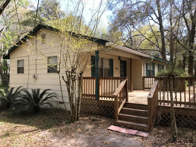 Building Photo - 2128 Butler Ave