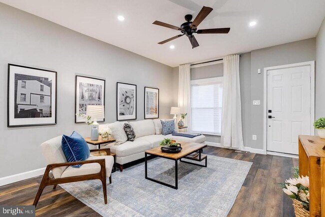 Building Photo - 3011 Pulaski Hwy