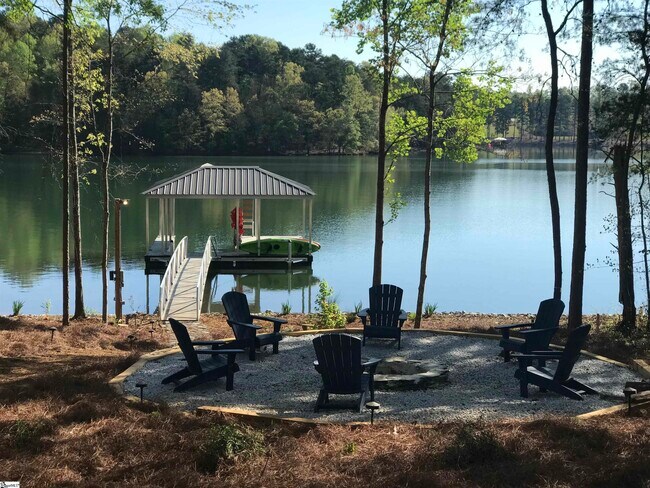 Building Photo - 347 McAlister Rd