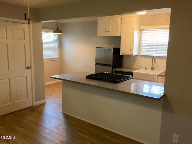 Foto del edificio - 2661 Los Robles Rd