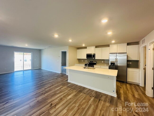 Building Photo - 13324 Hampton Bay Ln