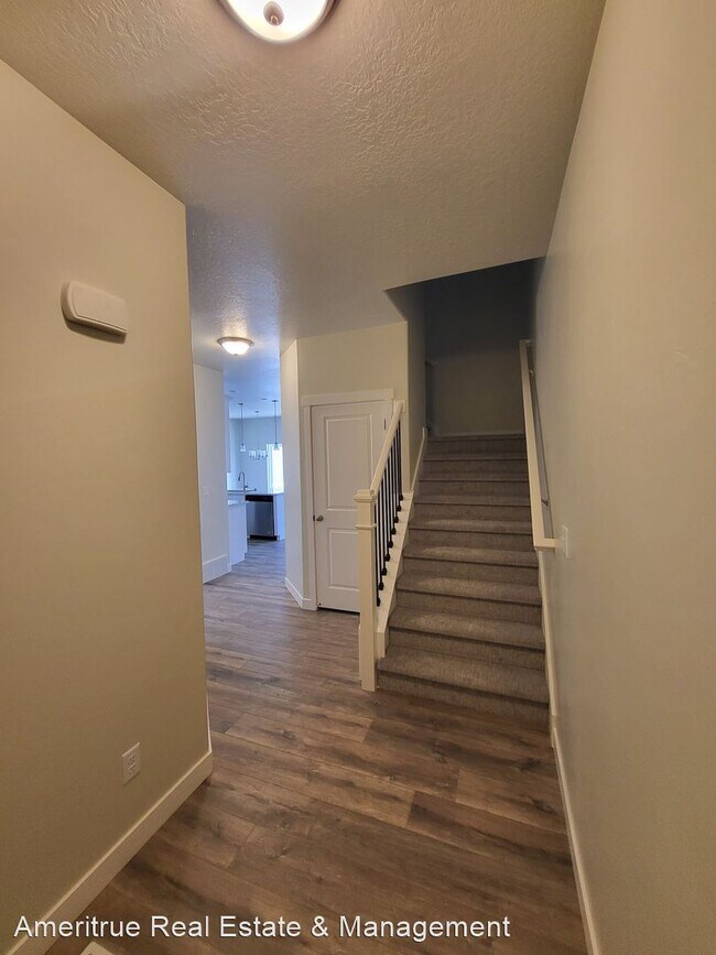 Building Photo - 3 br, 2.5 bath House - 4039 Harmony Court