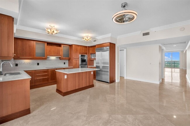 Building Photo - 333 Las Olas Way