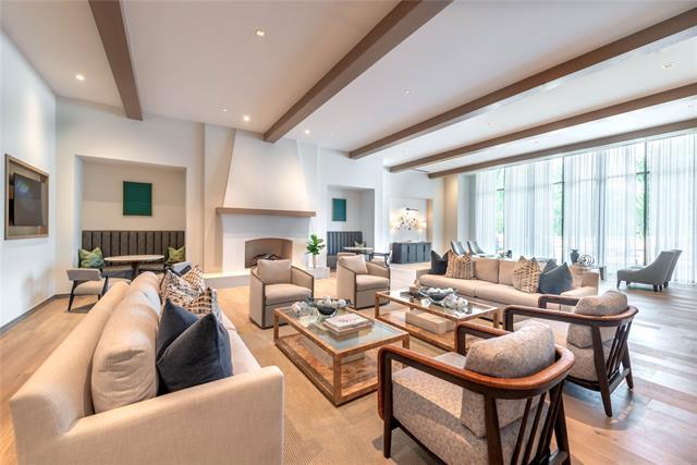 Foto principal - 3111 Sunset Blvd