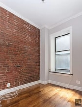 Building Photo - NO FEE One Bed in Soho! Won't Stay on the ...