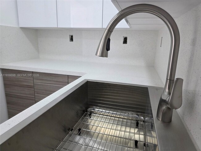 Foto del edificio - 1000 West Ave