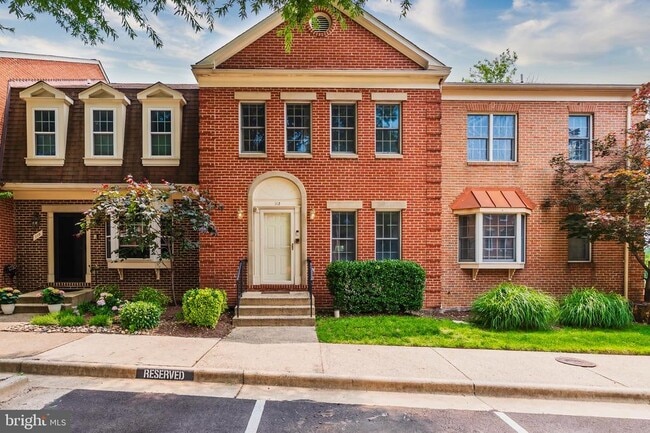 Building Photo - 112 Gretna Green Ct