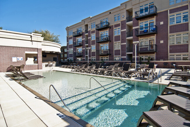 Piscina en el techo - Brookside Downtown