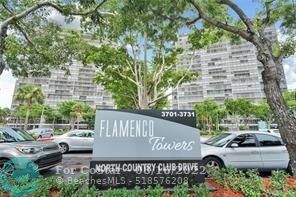 Building Photo - 3731 N Country Club Dr