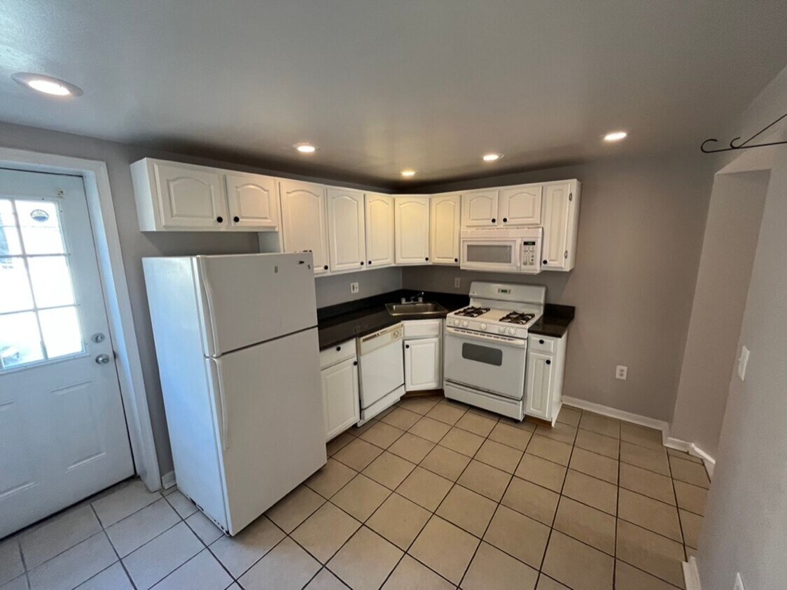 Primary Photo - Newly rehabbed 3 bedroom South Philly