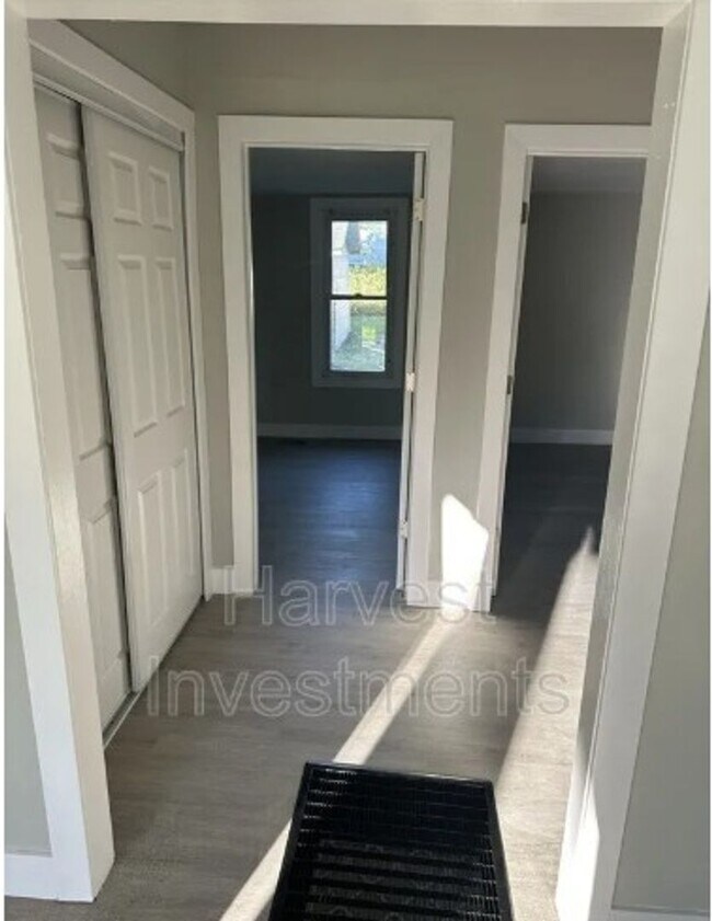 Building Photo - Welcome to Your Next Home with Harvest Investments!