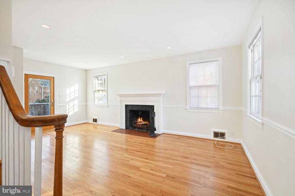 Primary Photo - 4409 Faraday Pl NW