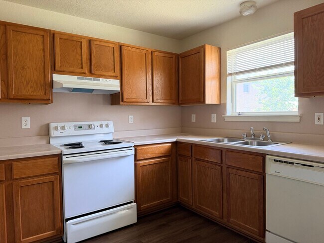 Foto del edificio - 3204 Hereford Ln