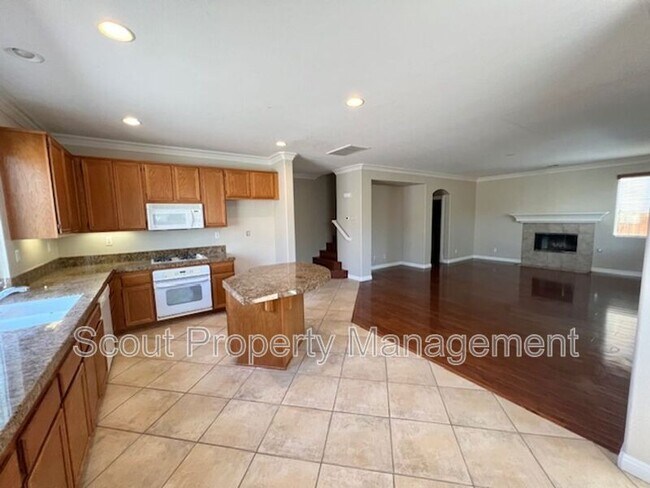 Building Photo - 45213 Palmira Cir