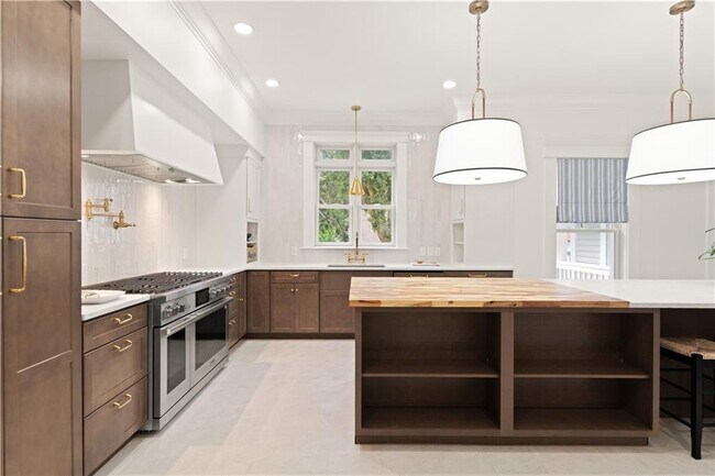 Foto del edificio - 50 Frederica Oaks Ln