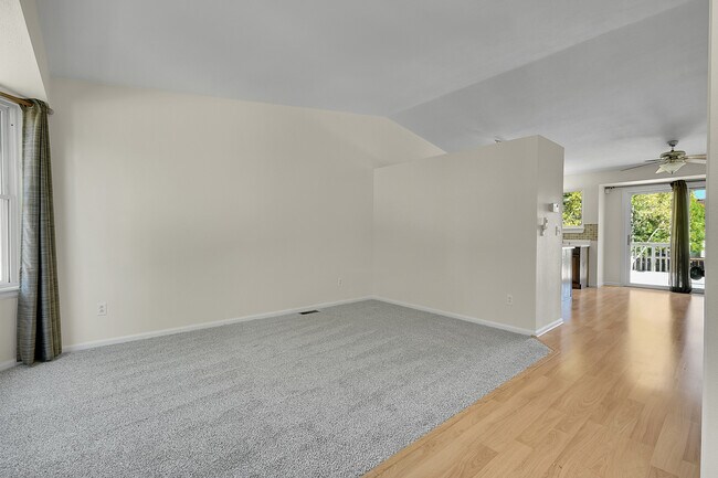 Foto del edificio - 5750 S Youngfield St