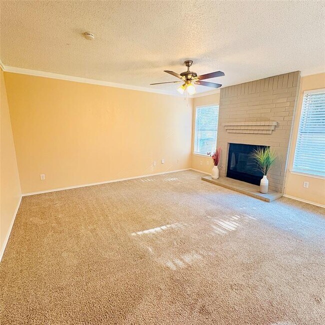 Foto del edificio - 17506 Klamath Falls Dr