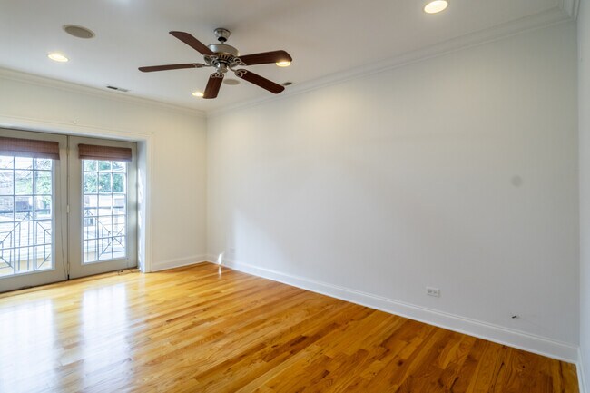 Foto del edificio - 2709 W Glenlake Ave