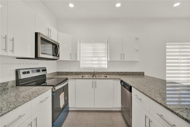 Building Photo - 6331 NW 1st Pl