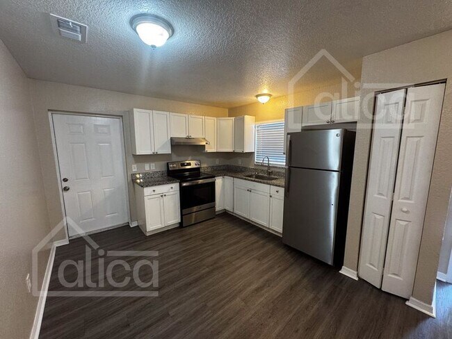 Foto del edificio - 1317 14th St S