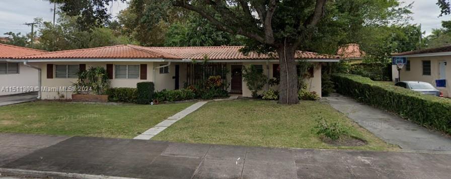 Foto principal - 220 Santander Ave
