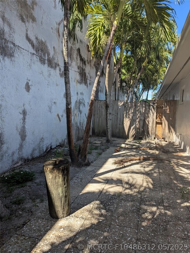 Building Photo - 2160 NW 29th St