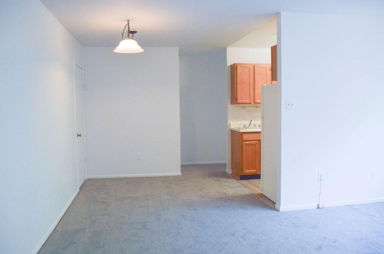 Foto principal - 3301 C St SE