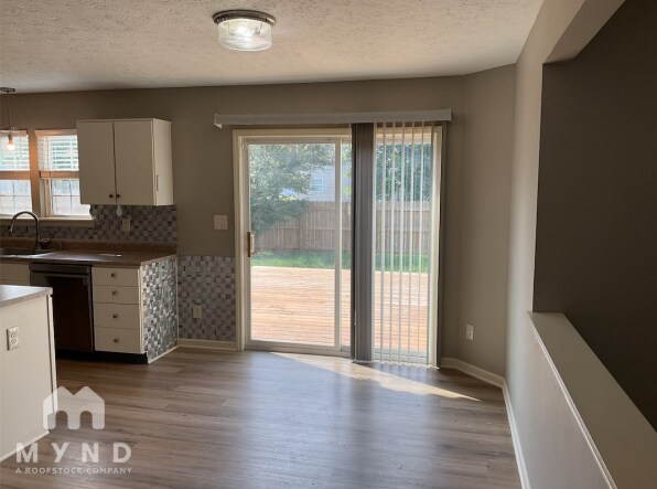 Building Photo - 11629 Lone Pine Cir