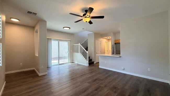 Building Photo - 1567 S Avocet St