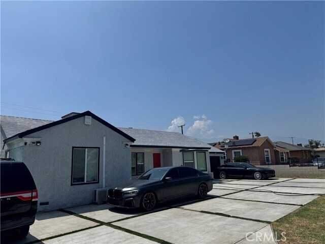 Foto principal - 8238 Pepper Ave
