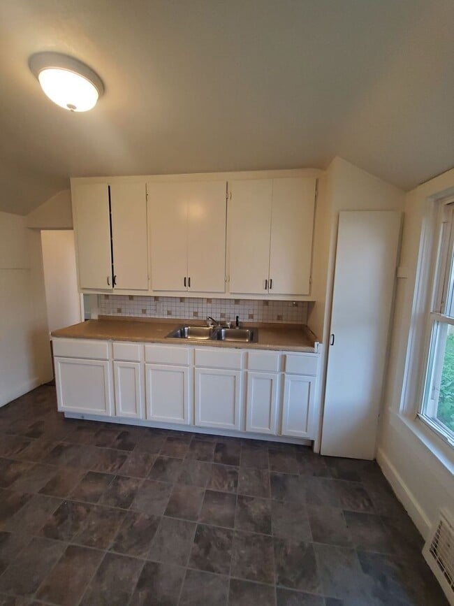 Building Photo - 1806-1808 63rd St. (Duplex)
