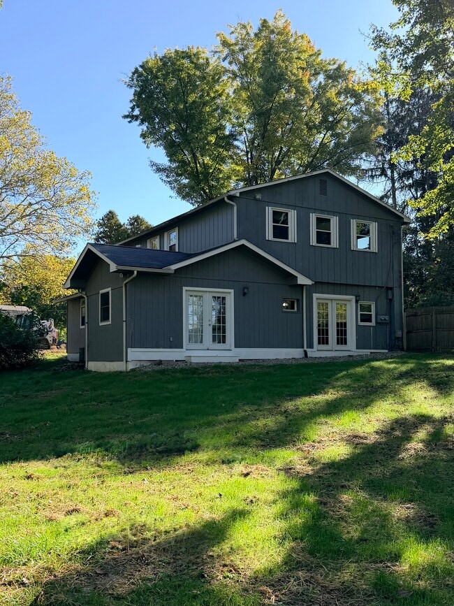 Building Photo - 2438 Heston Dr