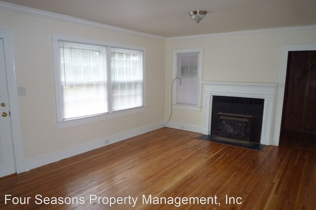 Foto del edificio - 3 br, 1 bath House - 4812 EWT Harris Blvd.