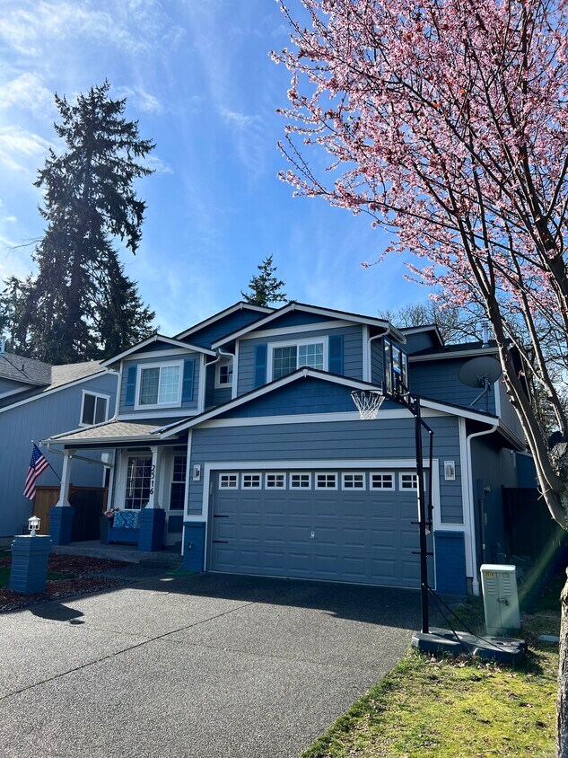 2516 179th St Ct E, WA 98445 House Rental in WA