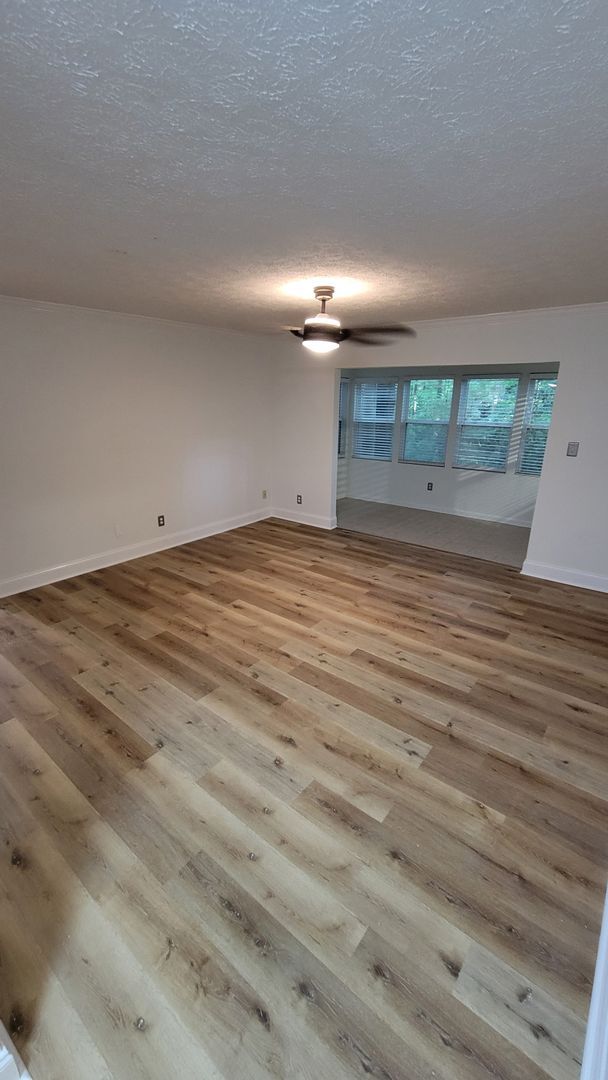 Foto del edificio - Renovated Condo Available in Sandy Springs!