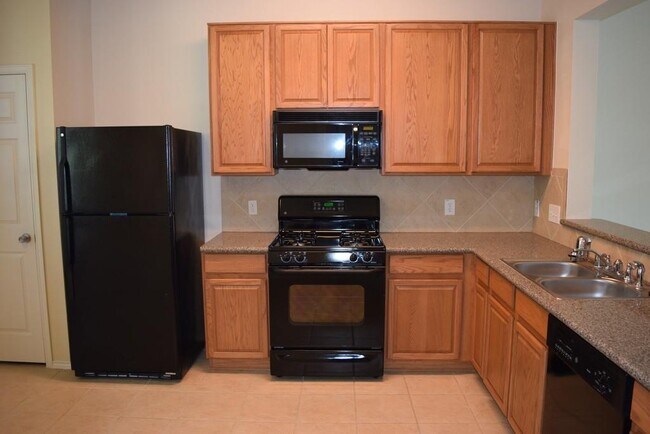 Foto del edificio - 3418 Glenmore Meadow Dr