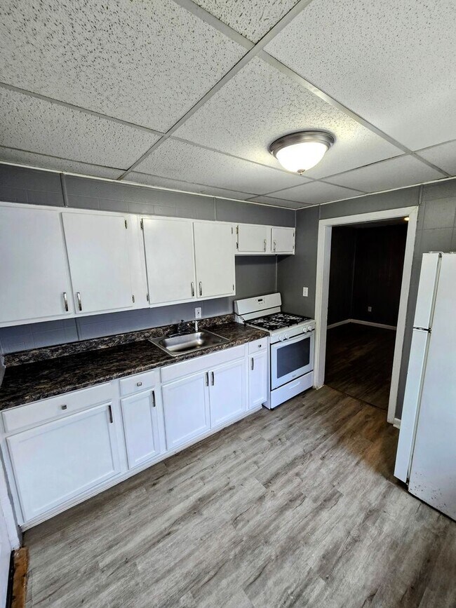 Foto del edificio - 632 E 5th St