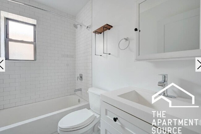 Foto del edificio - 3409 W Fullerton Ave