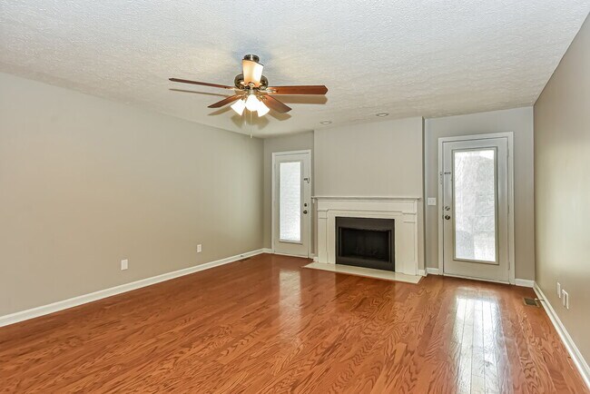 Foto del edificio - 111 Brookfield Ct