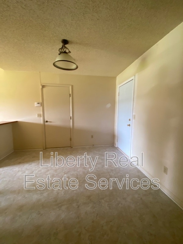 Building Photo - 752 Timber Ridge Trail
