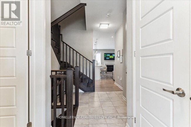 Photo du bâtiment - 3440 Vernon Powell Dr