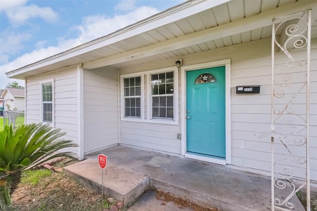 Building Photo - 3313 Chestershire Dr